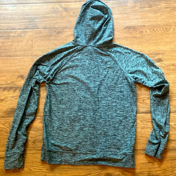 Outdoor voices pullover - Picture 3 of 3